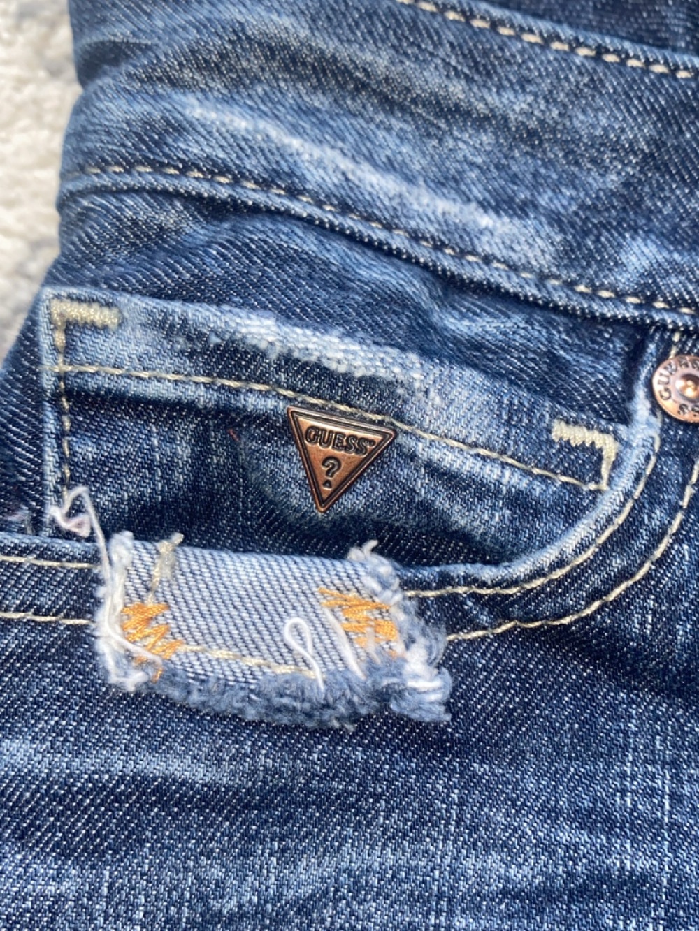 Vintage Guess Dark/Medium wash Denim Jeans - Picture 4 of 11